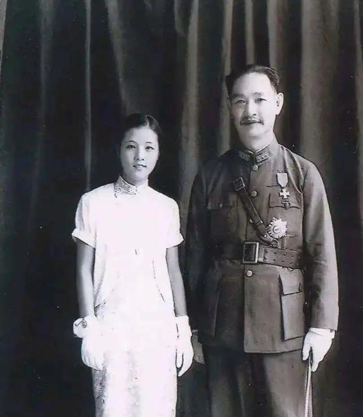 1939年，19岁的郭翼青在父亲逼迫下，嫁给了54岁的程潜。她满心抗拒，心想这人