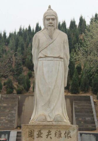 “细柳营”三个字，为何被后世将军刻在军旗上？周亚夫：我守的不是营门，是汉家规矩的