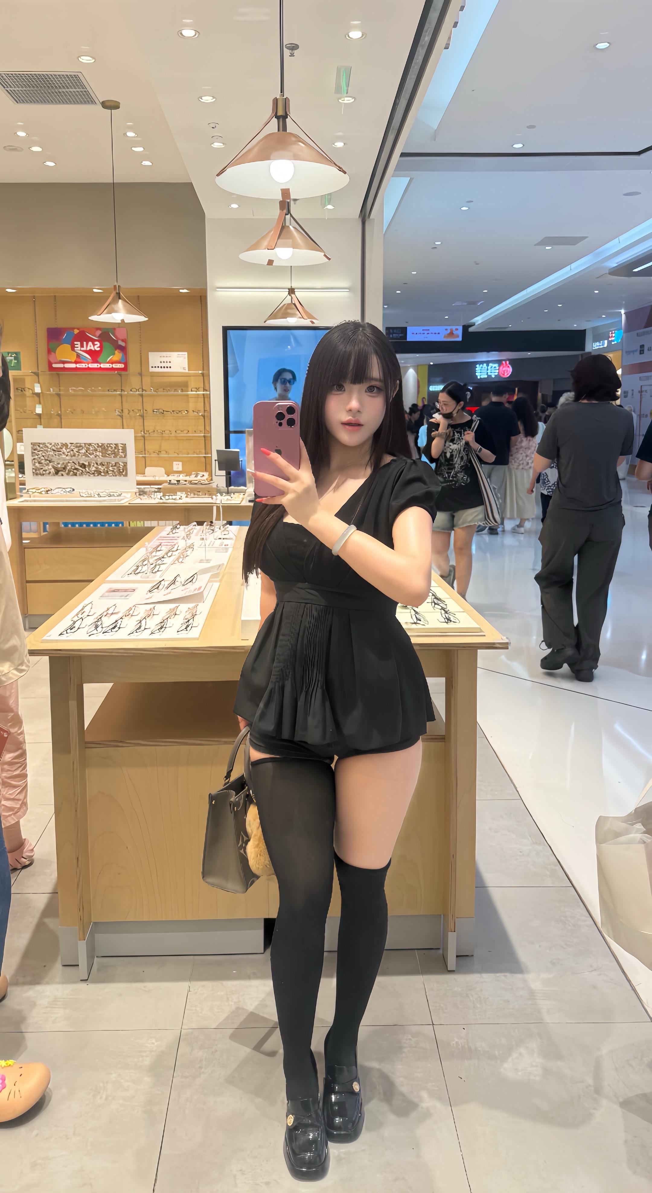 幸福是有时候不说话却在平淡中生根发芽