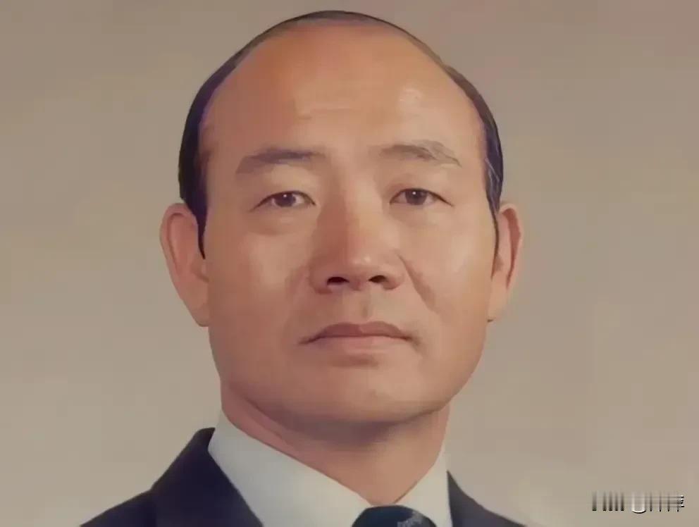 全斗焕1931年3月6日生于日本殖民统治下的朝鲜庆尚南道陕川郡，1952年入读陆