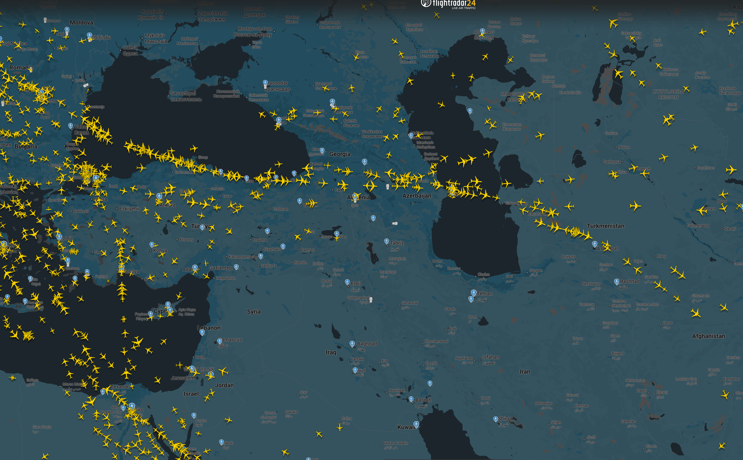 🔻管制员们都要哭了。伊朗发射带1吨重弹头导弹打以色列伊朗报复美以海外新鲜事中东