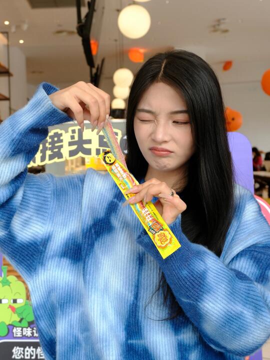愚人节居然被恶搞了！！吃到了“💩味巧克力”……
