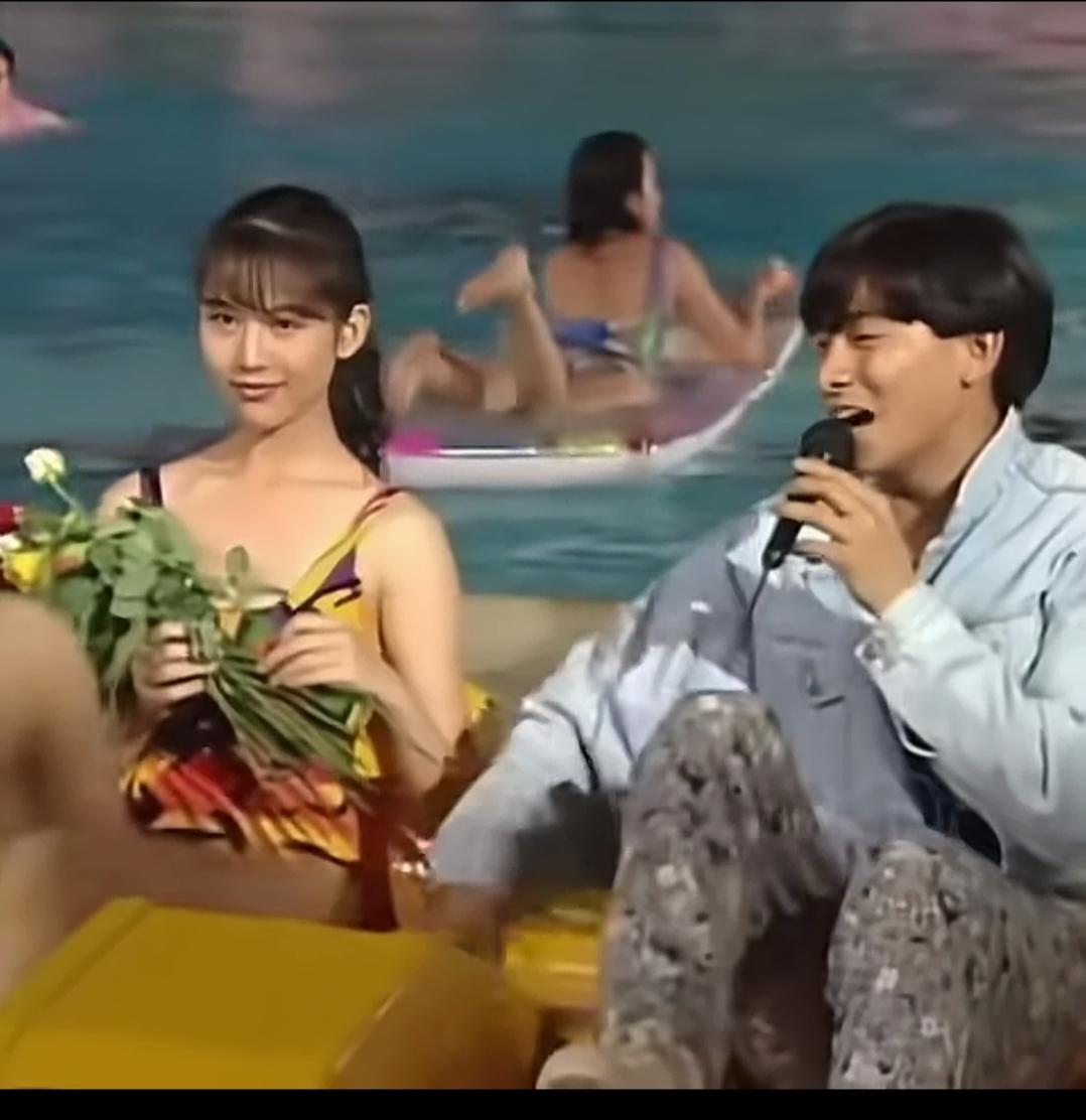 那时的蔡少芬是真好看，怪不得能评为港姐。
