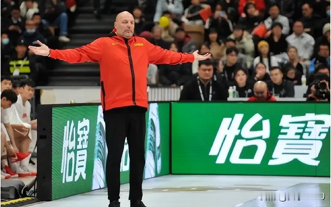 这两天，中国男篮成了热议对象。对此，你有什么想说的？

★中国73:76不敌日本