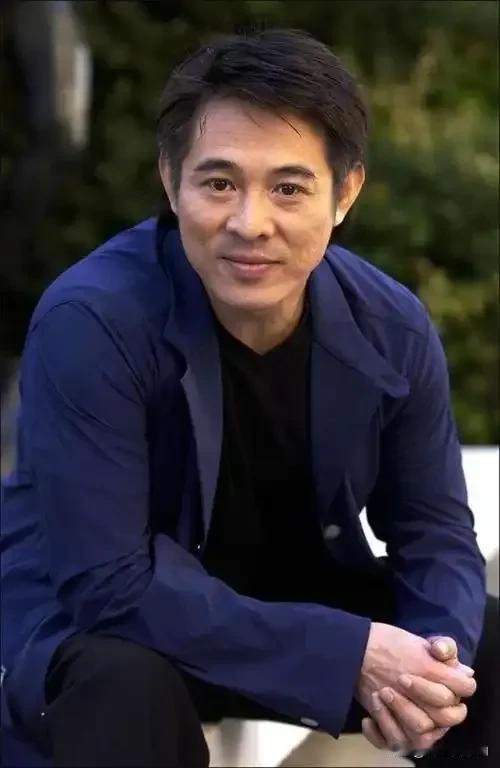 李连杰最经典的十部主演戏剧
一，《少林寺》--1982年
二，《霍元甲》--20