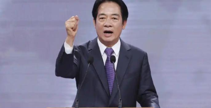 一句掷地有声的表态，直接震得台湾岛内人心惶惶。

 7 月 1 日是中国共产党成