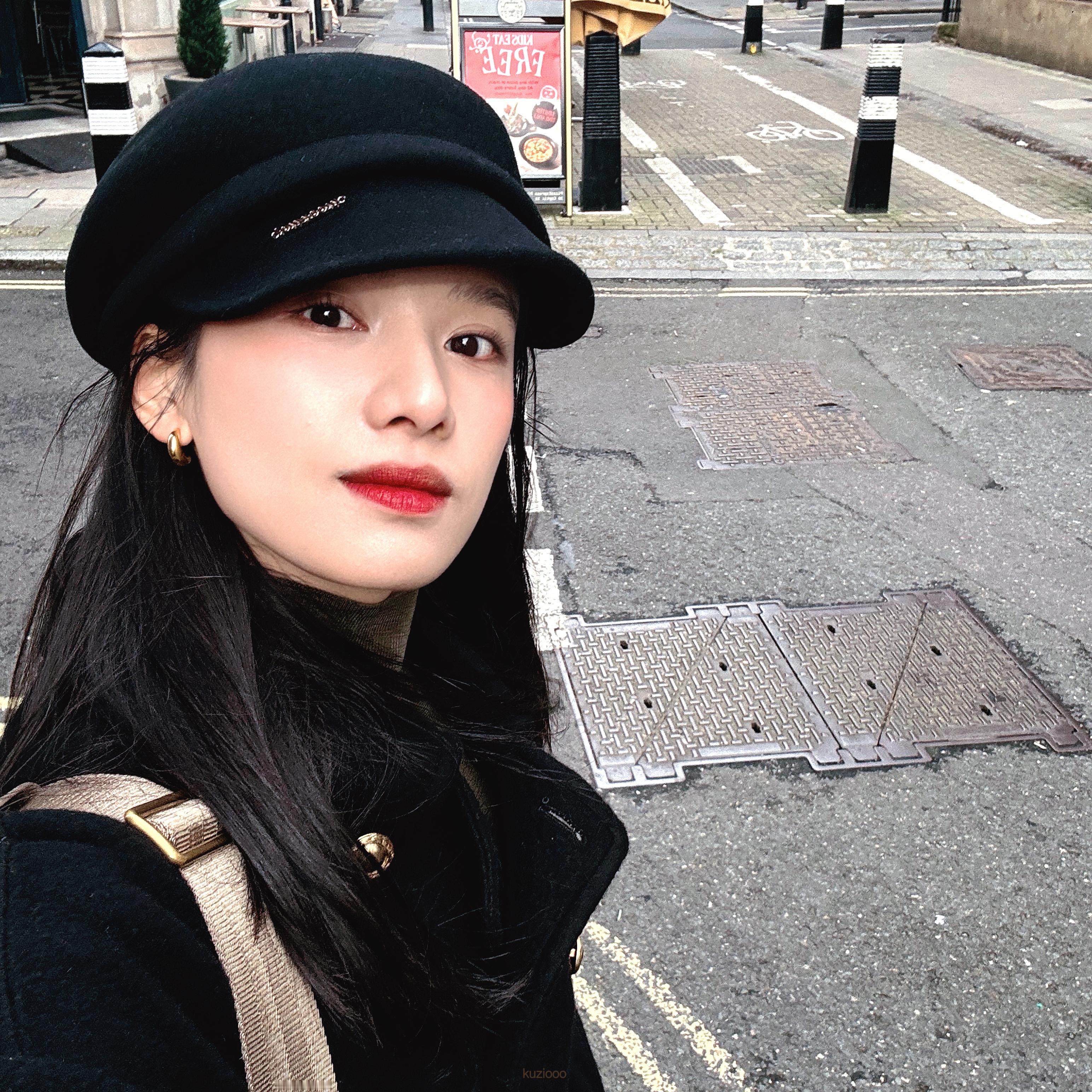 张婧仪 ❛˓◞˂̵✧ 