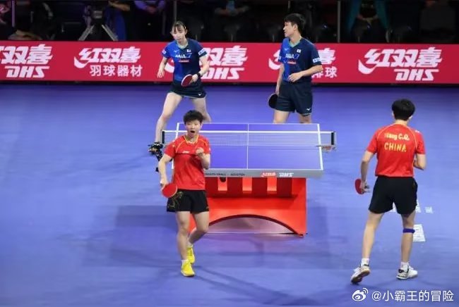 在WTT中国大满贯混双决赛中，王楚钦/孙颖莎以3-0的绝对优势横扫日本组合，强势