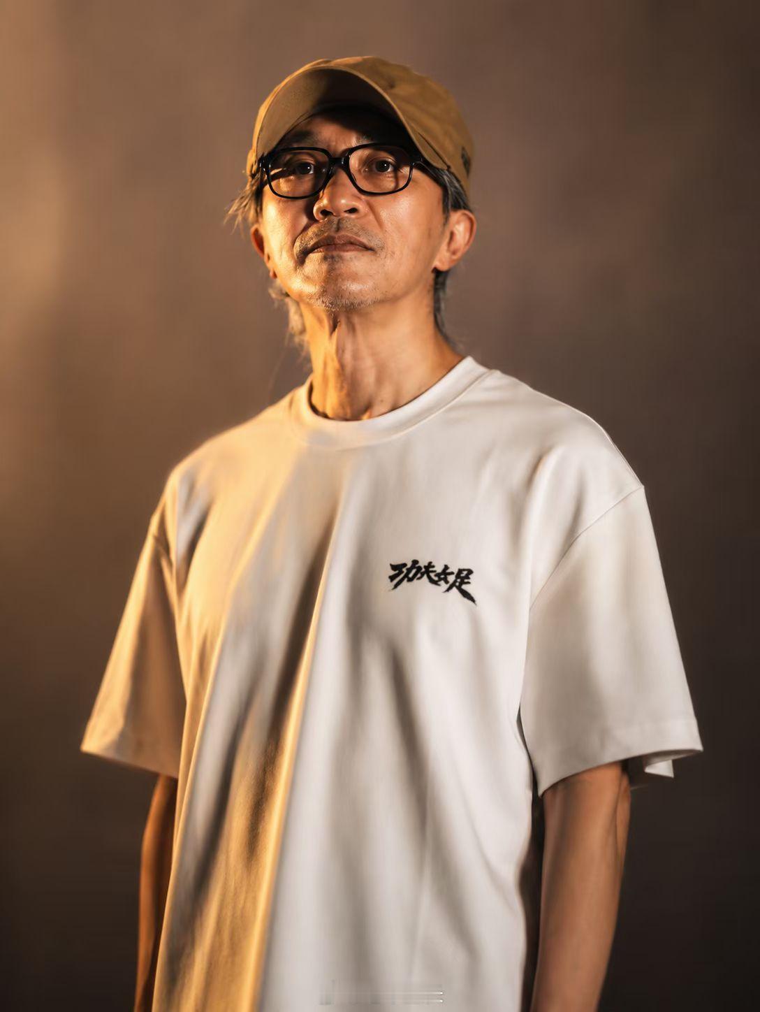 实话说，功夫女足我还是不太想去看支持星爷的票房，我在微博多抽几张电影票出去就好了