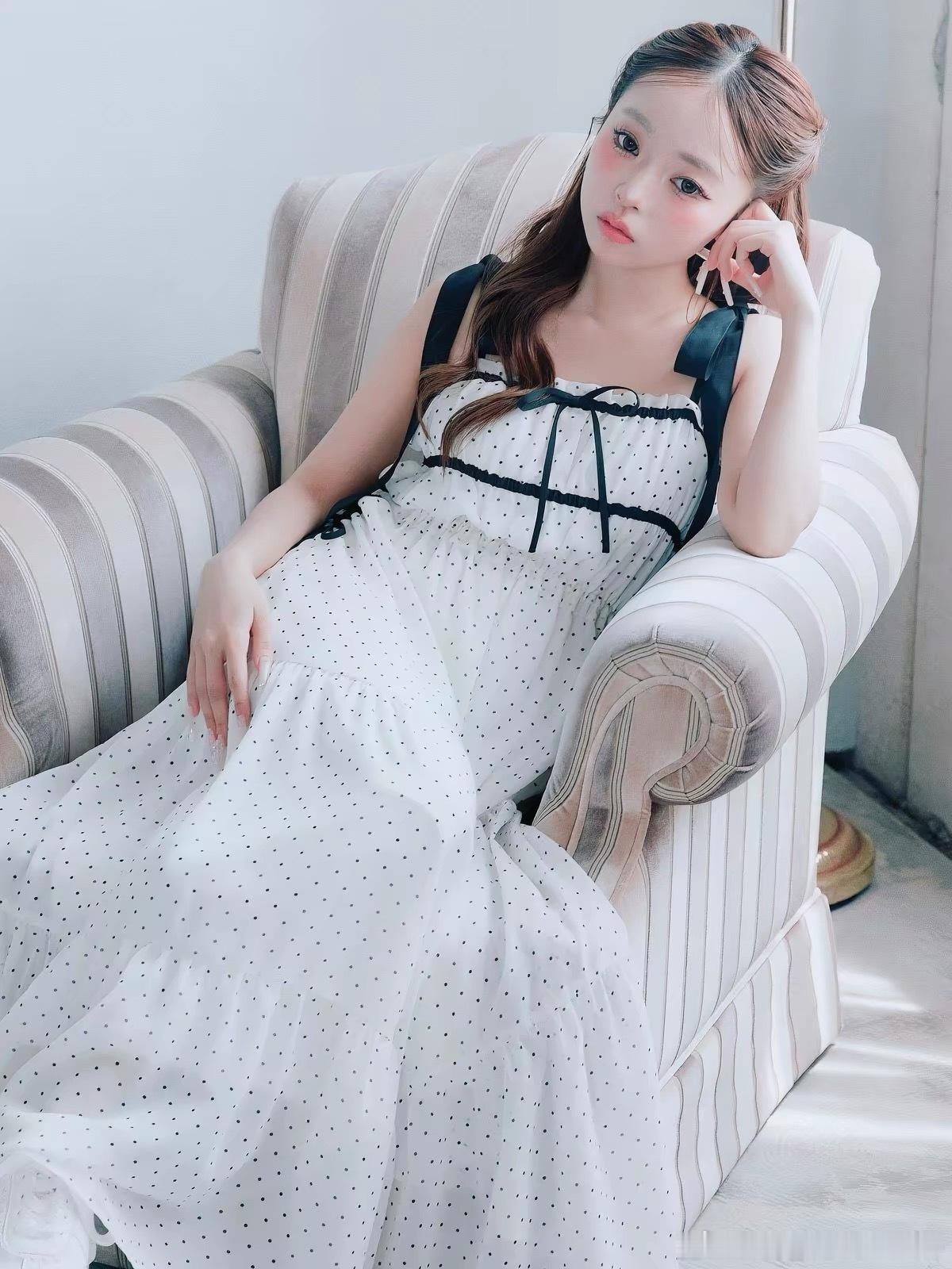 这周ootd来了7.18世界树剧场 13:20-13:40演出运动服+特典黑白波