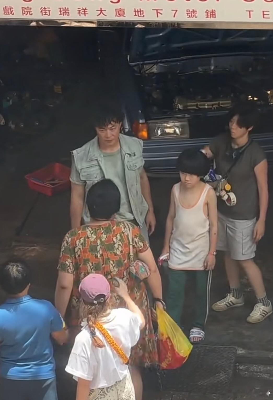 陈奕迅这是在拍新电影？