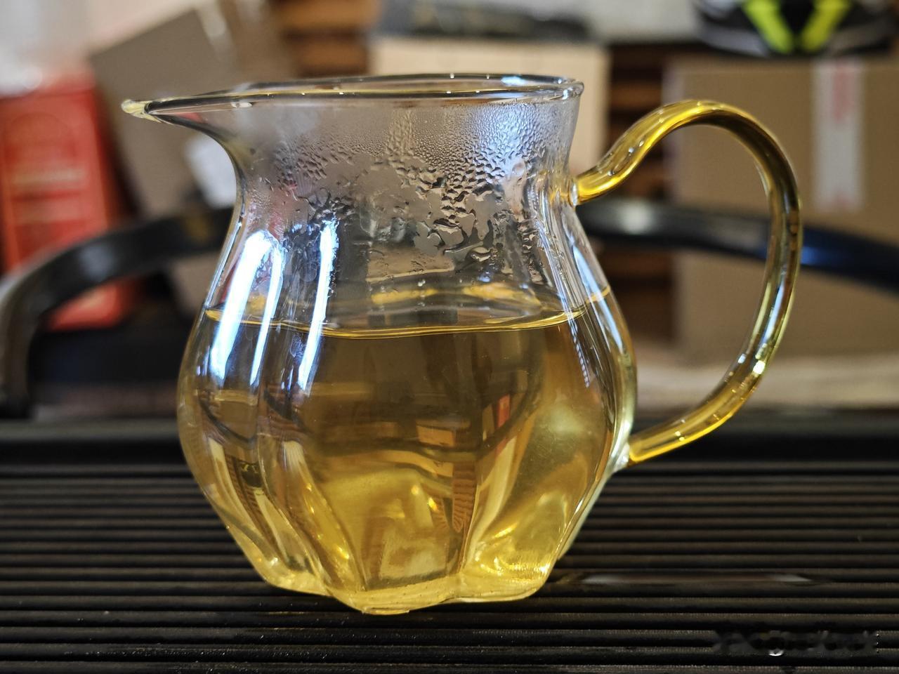 绿水塘
​管你叫啥名
​泡了好喝才是硬道理