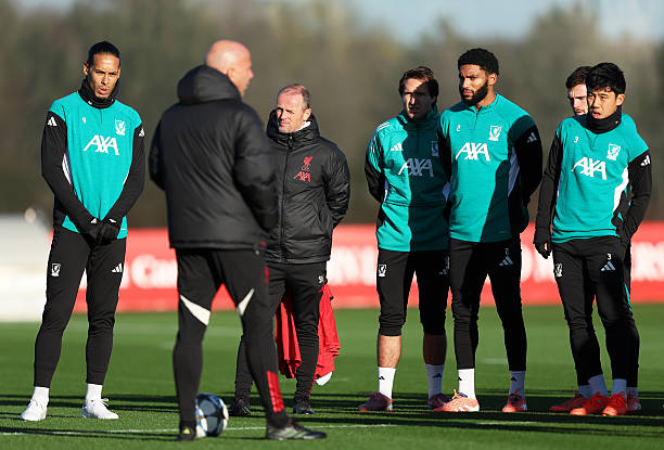 斯洛特解释了为何尽管远藤航是球队阵容中唯一的传统防守型中场，仍继续将这位日本国脚