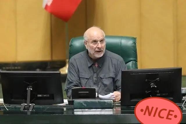 当地时间4月12日，在伊斯兰堡参与美伊谈判的伊朗代表团负责人、伊朗议会议长卡利巴