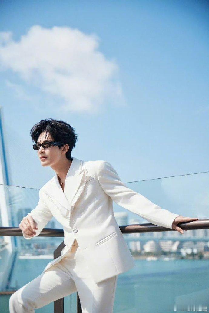 陈楚生开完一圈五脏六腑都换位置快乐老友记快乐老友有风季陈楚生开完卡丁车说五脏六腑