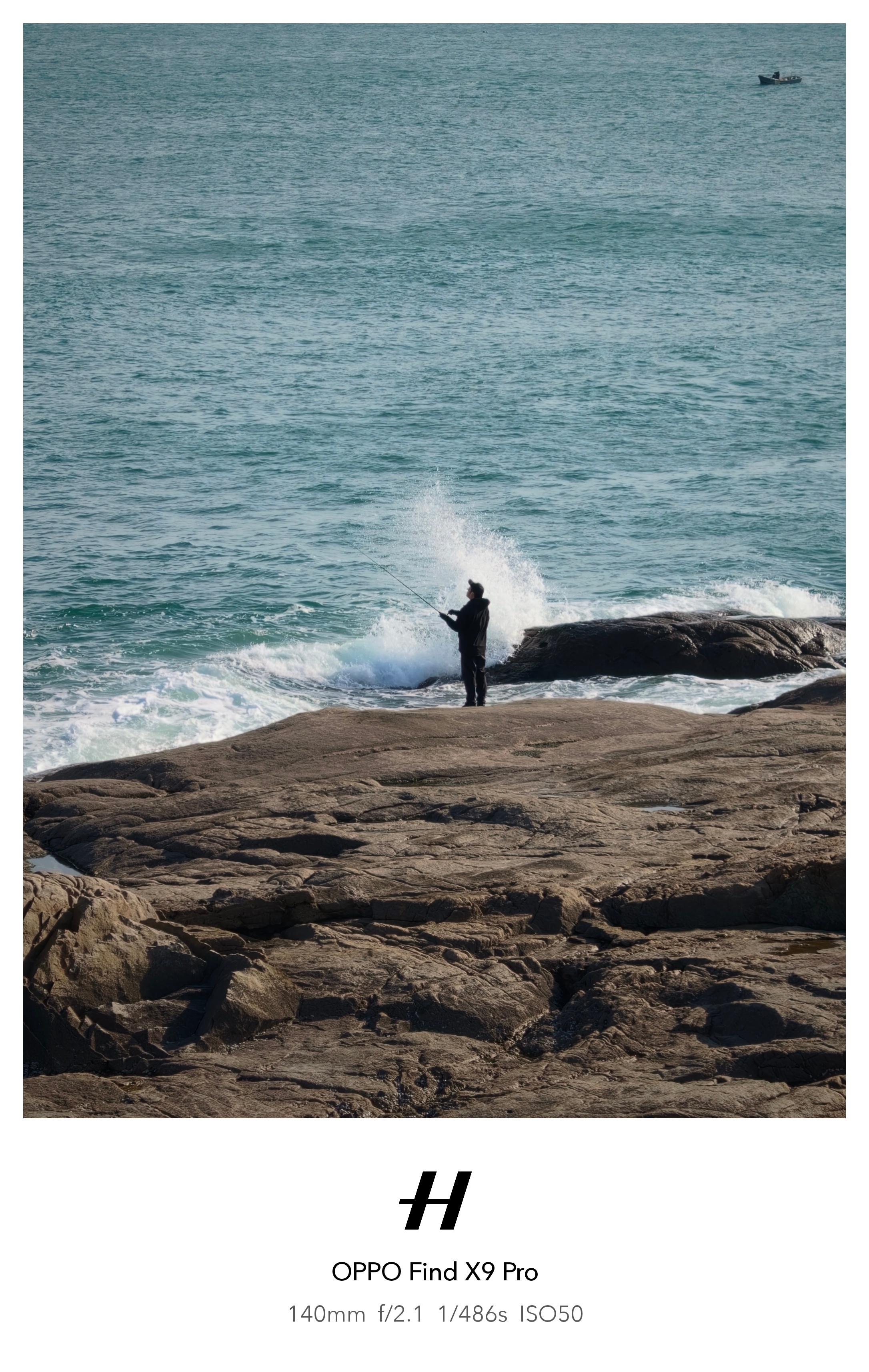 AI修图真的是有点东西，我让它帮我修得更震撼一些，于是图2图3就来了！