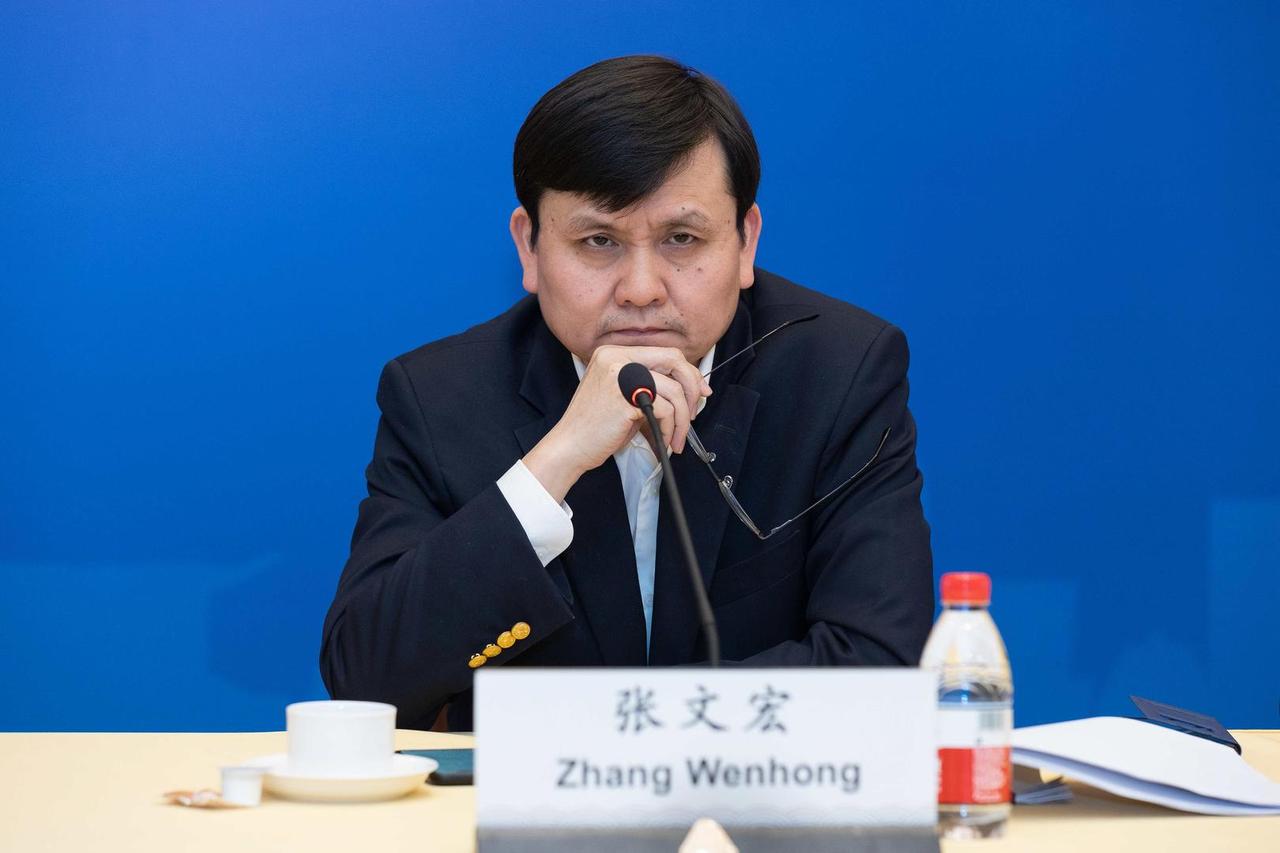 马斯克认为AI即将全面取代医生，张文宏却反对将AI应用到医院病历系统当中。这是为