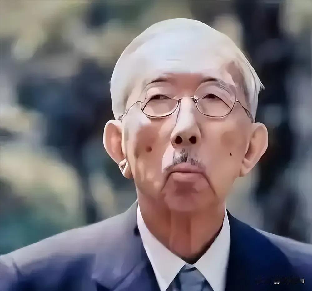 强烈建议国家别再称“日本天皇”了，恢复“日本国王”才是正本清源。要知道，“天皇”