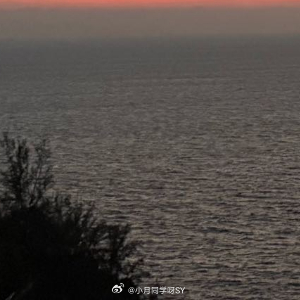 晚安心语 愿你放下一天的忙碌，伴着星月安然入梦，明晨醒来时，满眼皆是希望与美好。