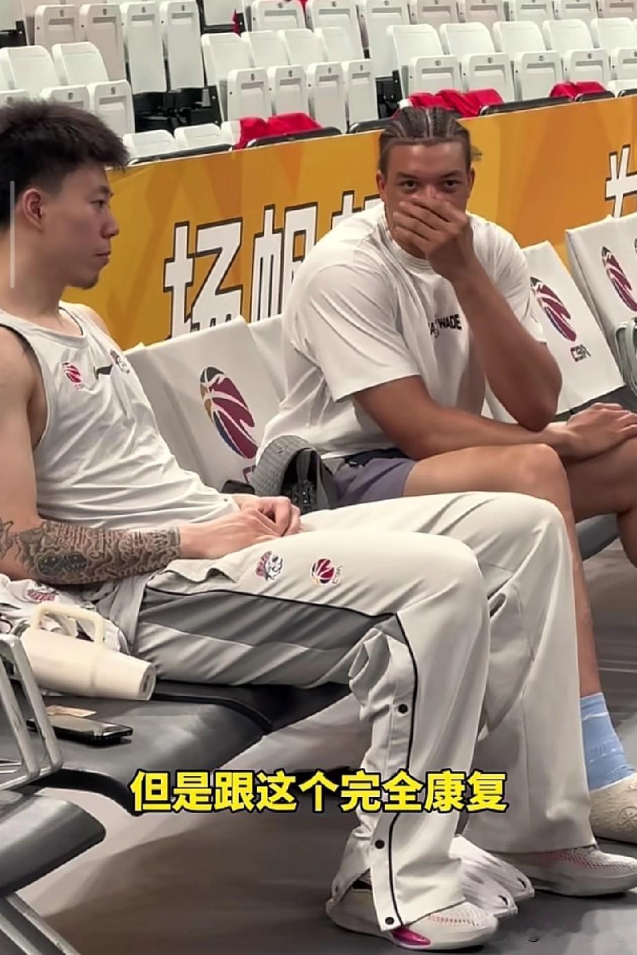 卢伟指导透露洛夫顿伤情，基本还是两名外援！

总决赛G3对于广厦来说只能赢不能输