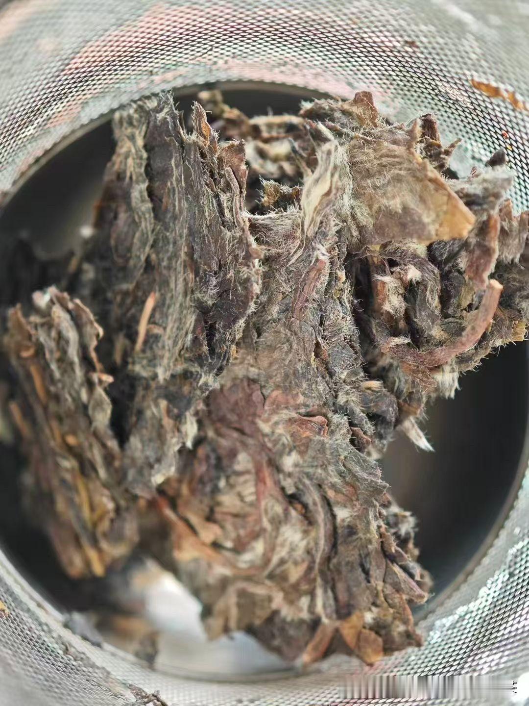 希望人人都能喝上一杯好茶，这是我的初心。
深耕精品白茶之后才明白，好茶自有成本底