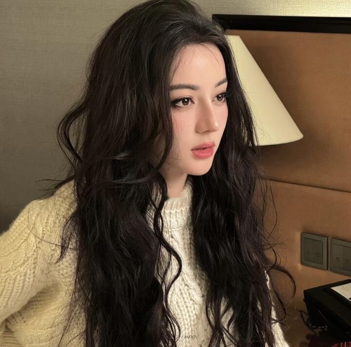 头像分享｜迪丽热巴头像壁纸Wechat｜自由感高级女头｜气质干净𝐢𝐧𝐬女头
