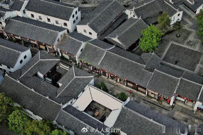 【沉淀岁月之美溯源600余年文脉台州老街隐藏的文化密码 】一条街，沉淀六百年岁月