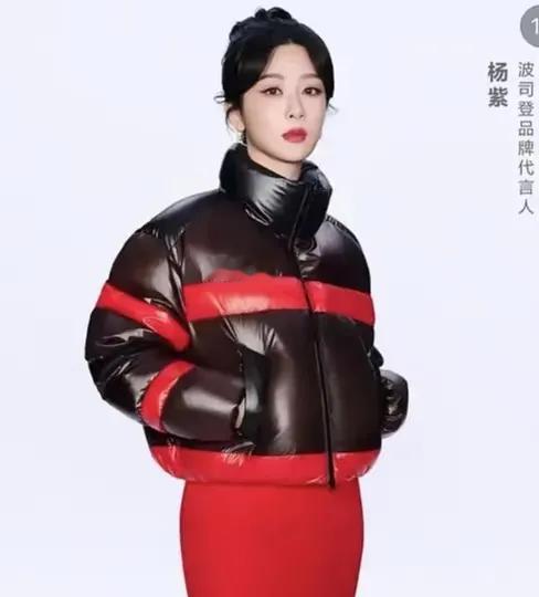 冬天来了，流量明星们都纷纷代言起了羽绒服，谁的表现力更好一些呢？有一点纳闷的是，