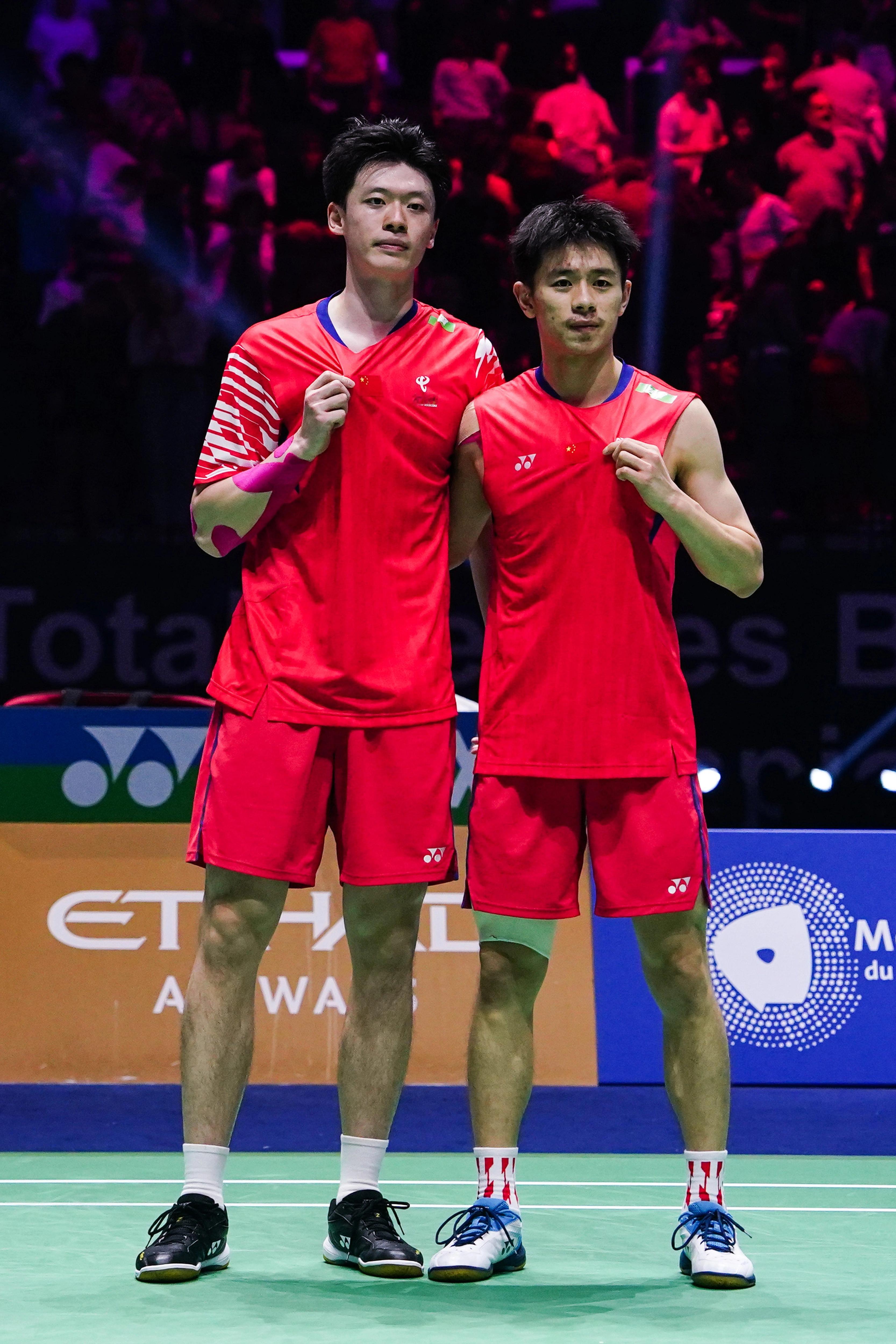 陈柏阳/刘毅🇨🇳 21-11、21-14 🇸🇬高永杰/洼纯佑下轮：陈柏阳