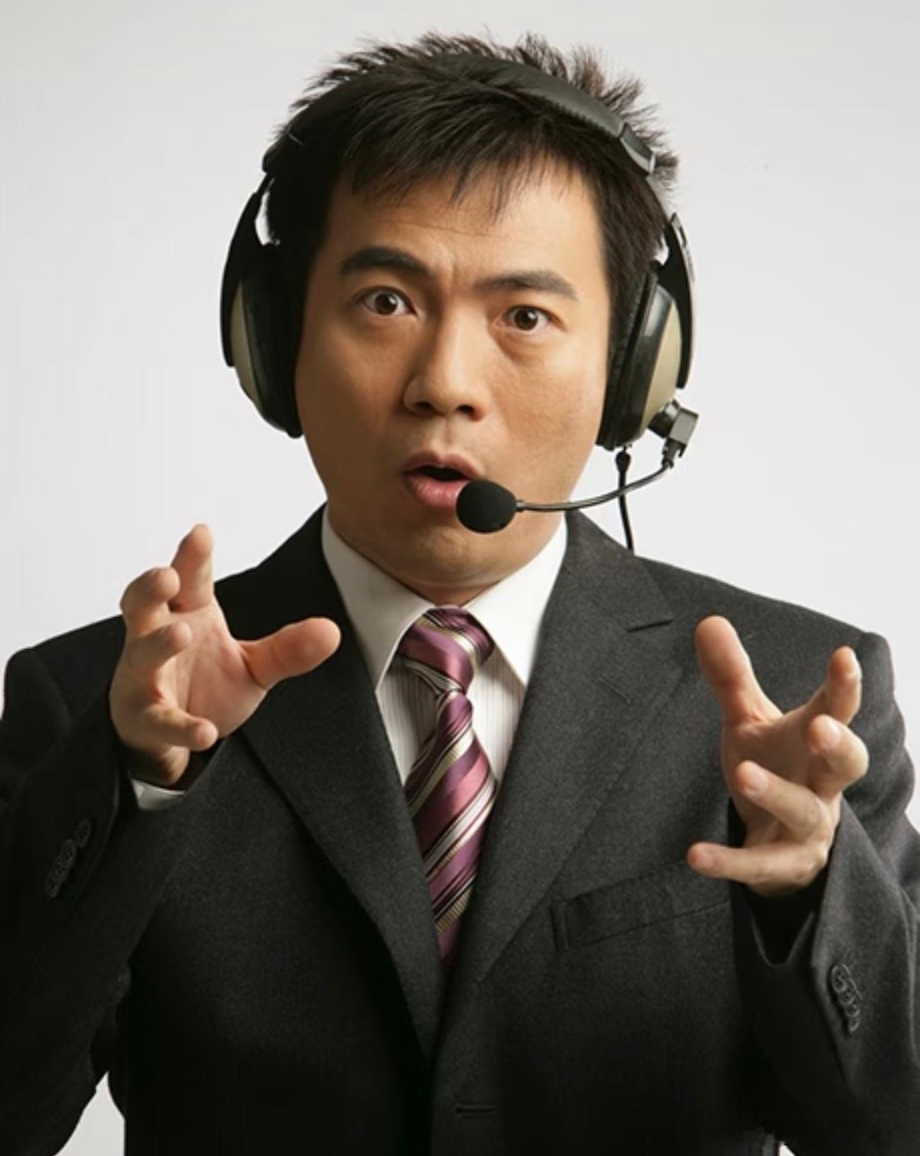 黄健翔调侃AI根本不懂球面对AI足球预测，黄健翔趣味调侃，机器精通数据统计，却无