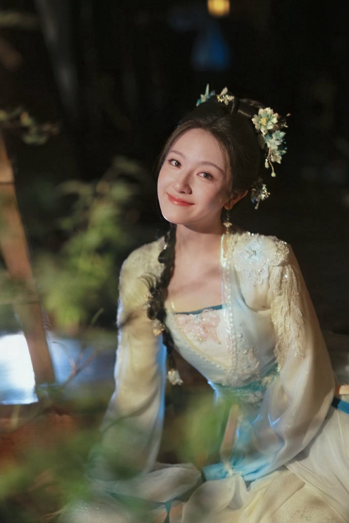 爱奇艺发了鞠婧祎赵今麦李兰迪鞠婧祎赵今麦李兰迪爱奇艺中秋物料爱奇艺中秋剧综物料来