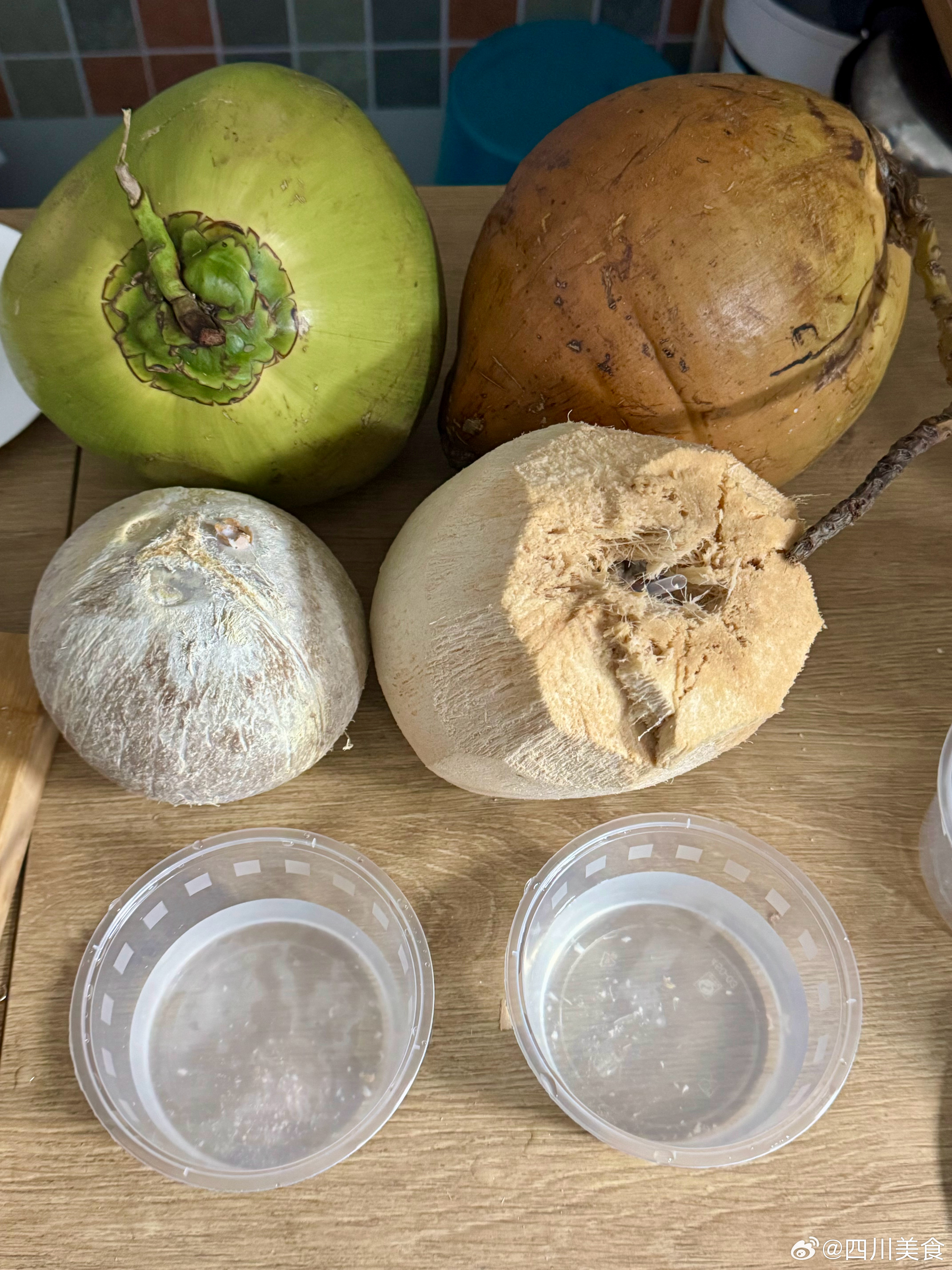 这种原滋原味的椰子大家感兴趣不？跟外面瓶装椰子味道差别好大！淡淡椰子味，甜度不高