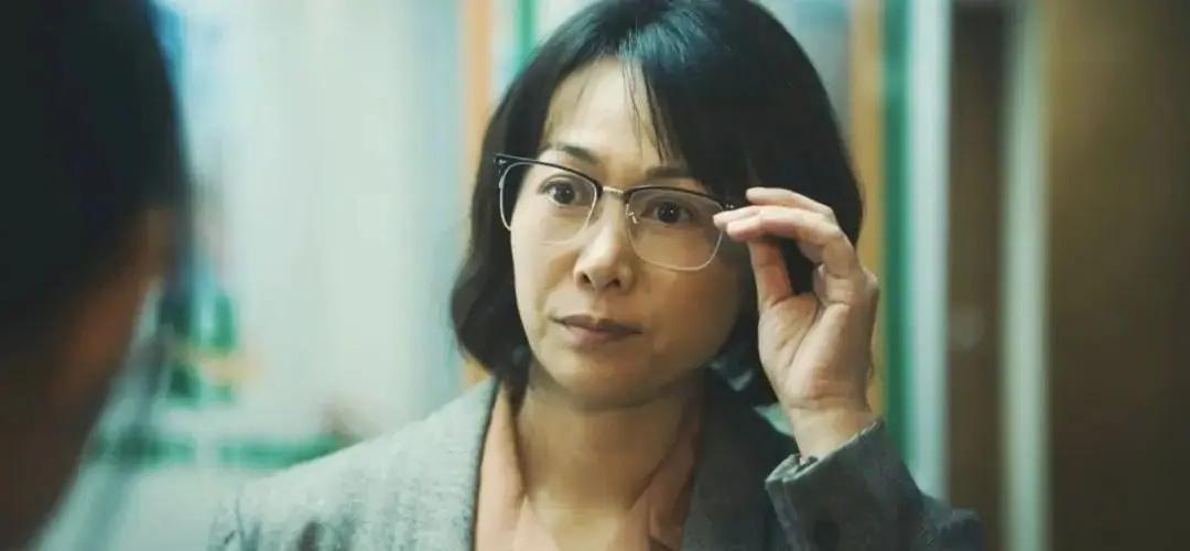 追剧《交锋》至第24集    李凤歌、何春晓、华东、马憩，谁才是内鬼？
    
