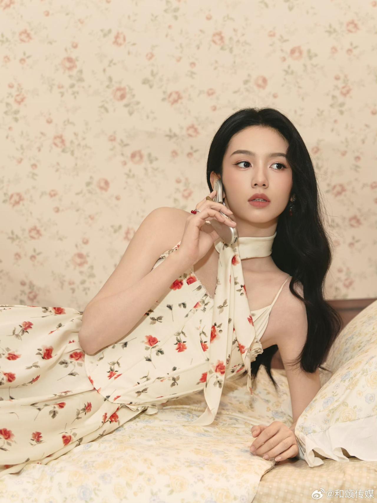 也子太好看了吧[飞吻]
周也