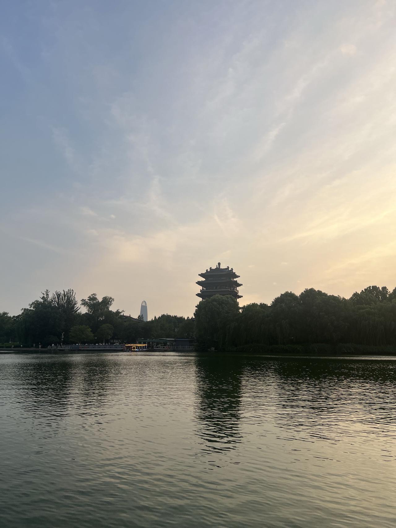 分享城市新鲜事随手一拍一张天空照