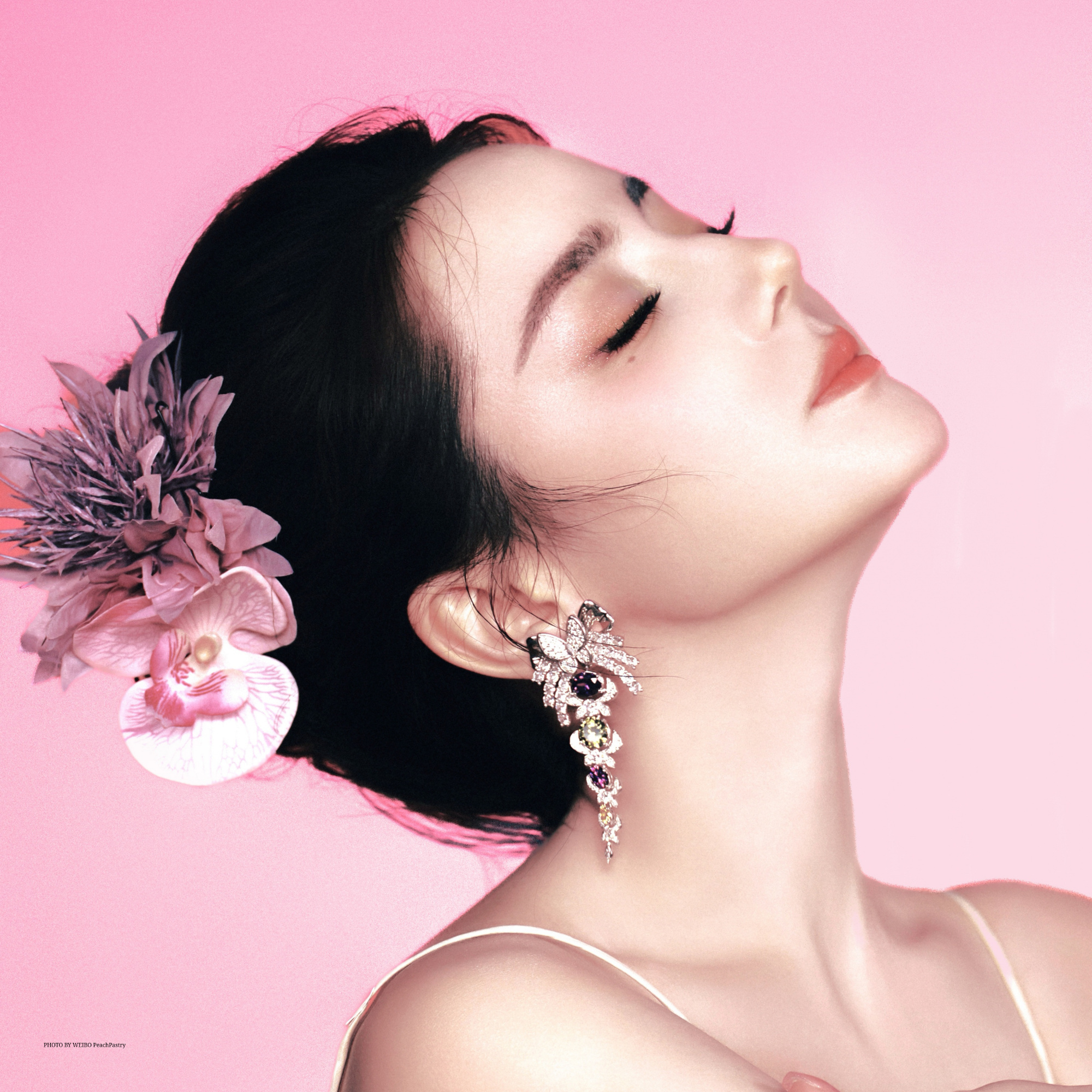 身在繁花里心在尘嚣外🌷迪丽热巴 好有力量的腿 |我的超话卡册 ​​​