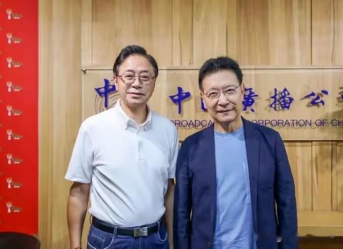 蓝营委员江永雄提议开除赵少康的党籍在蓝营内部引爆风波。对此，桃园市长张善政挺身发