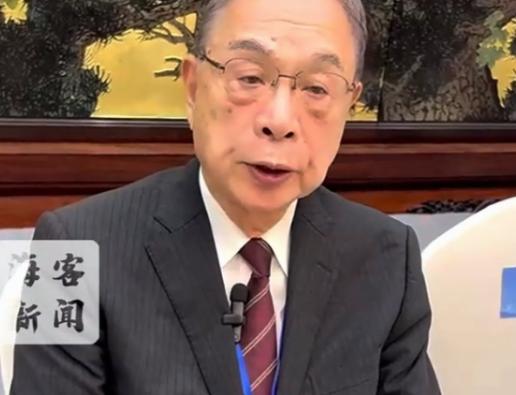 中日要和好了？中国刚约见日本驻华公使，日前大使直言：中国已无限接近超级大国！
 