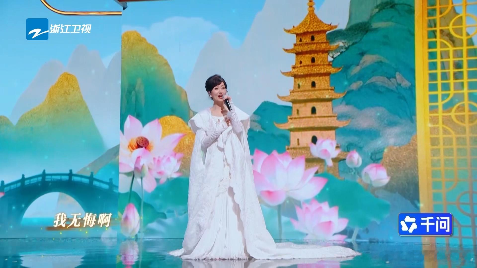 赵雅芝千年等一回等来了岳云鹏 芝姐自带仙气，小岳岳满眼崇拜的小迷弟模样太真实，这