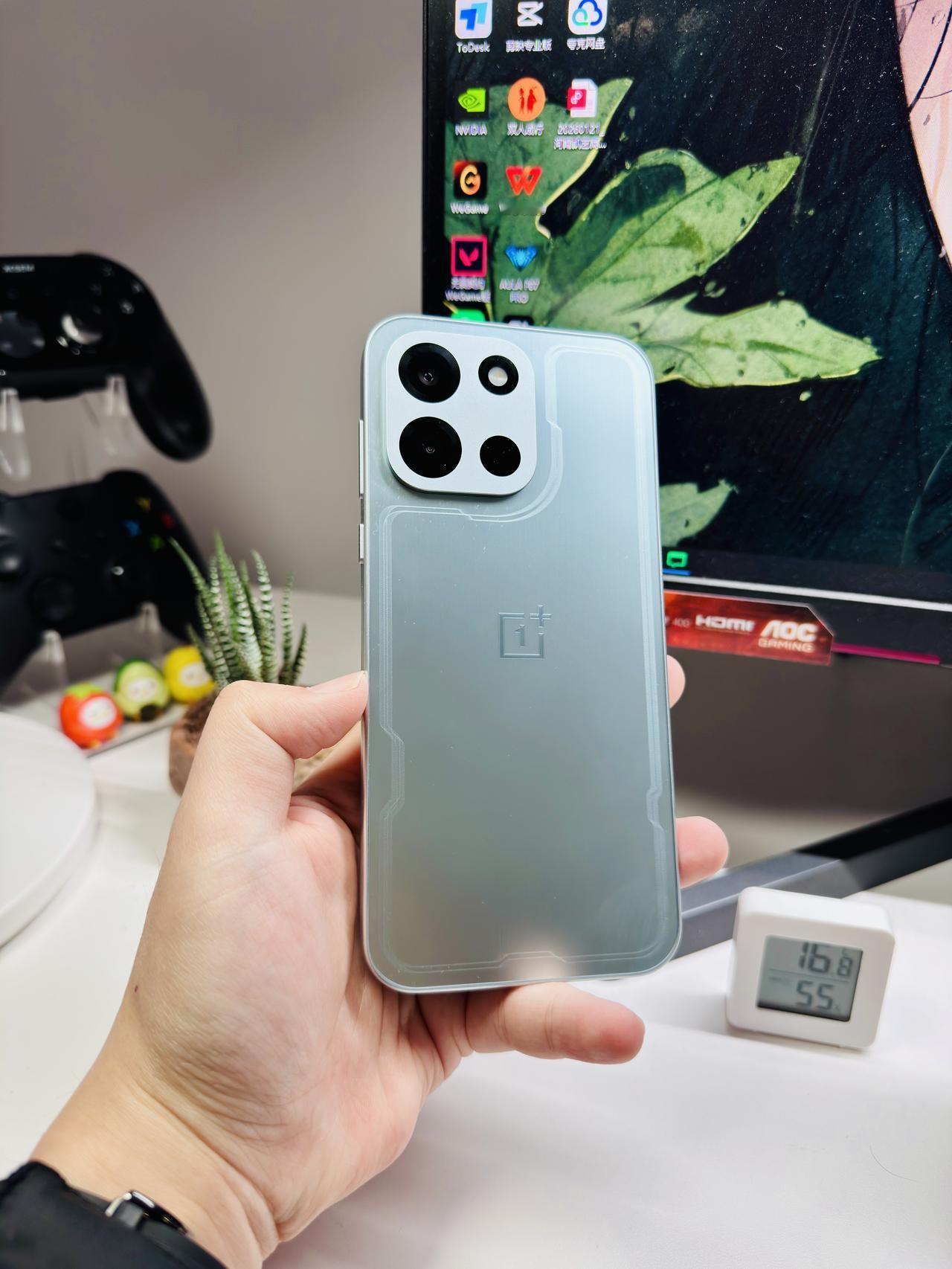 用了半个月一加Turbo6，越用越无法自拔

1、9000mAh的冰川大电池感受