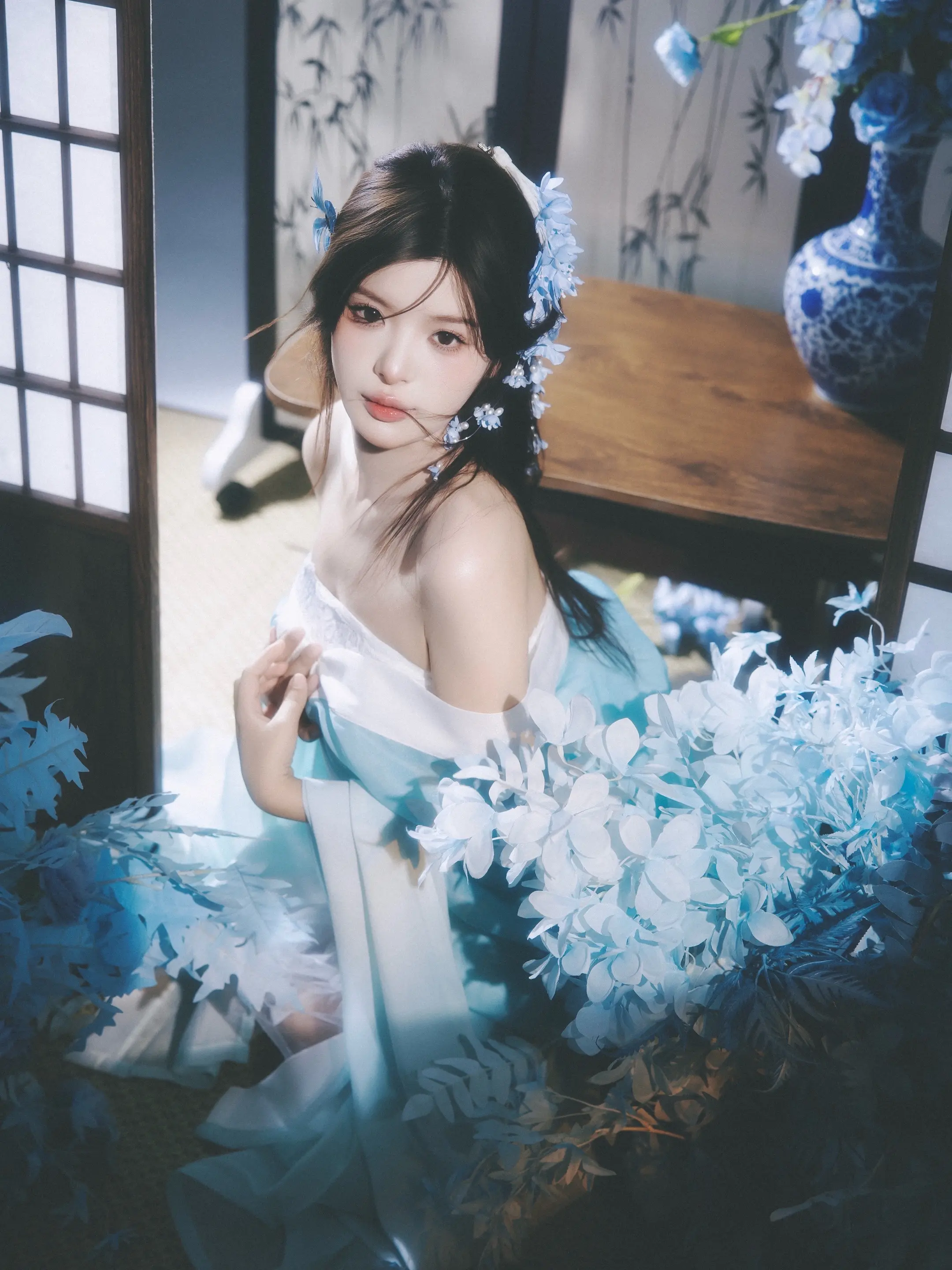 蓝色汉服成片。