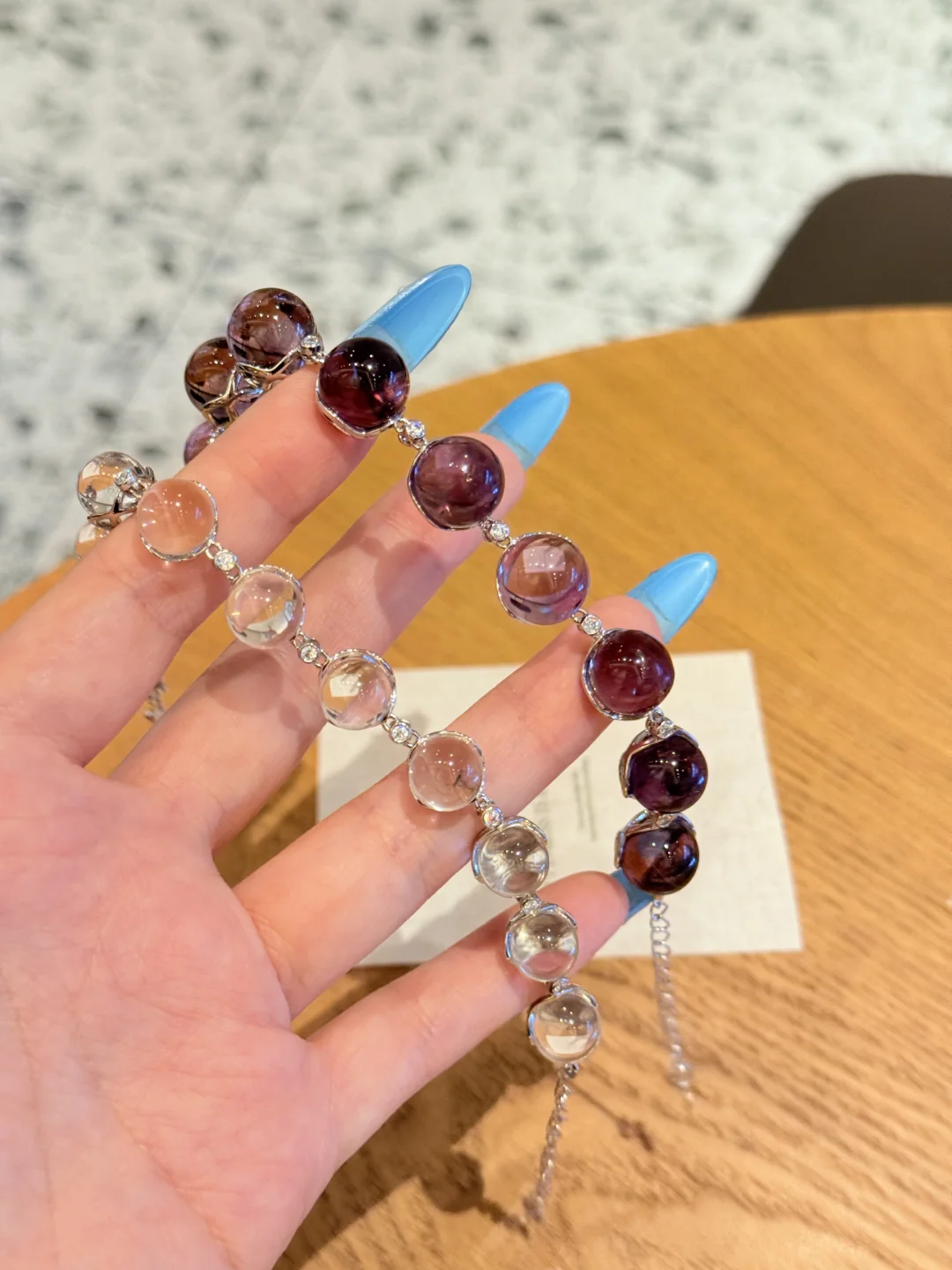 〰️高贵冷艳紫💜or纯欲清透白？