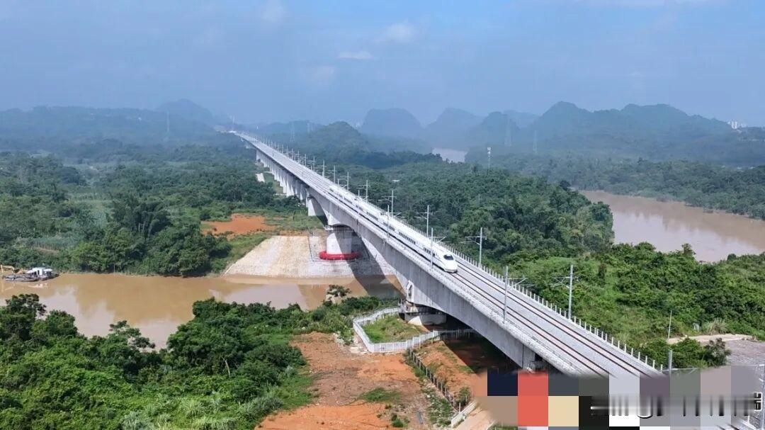 好消息！激动人心的时刻即将到来！12月5日，南宁至凭祥高铁崇左至凭祥段正式通车，