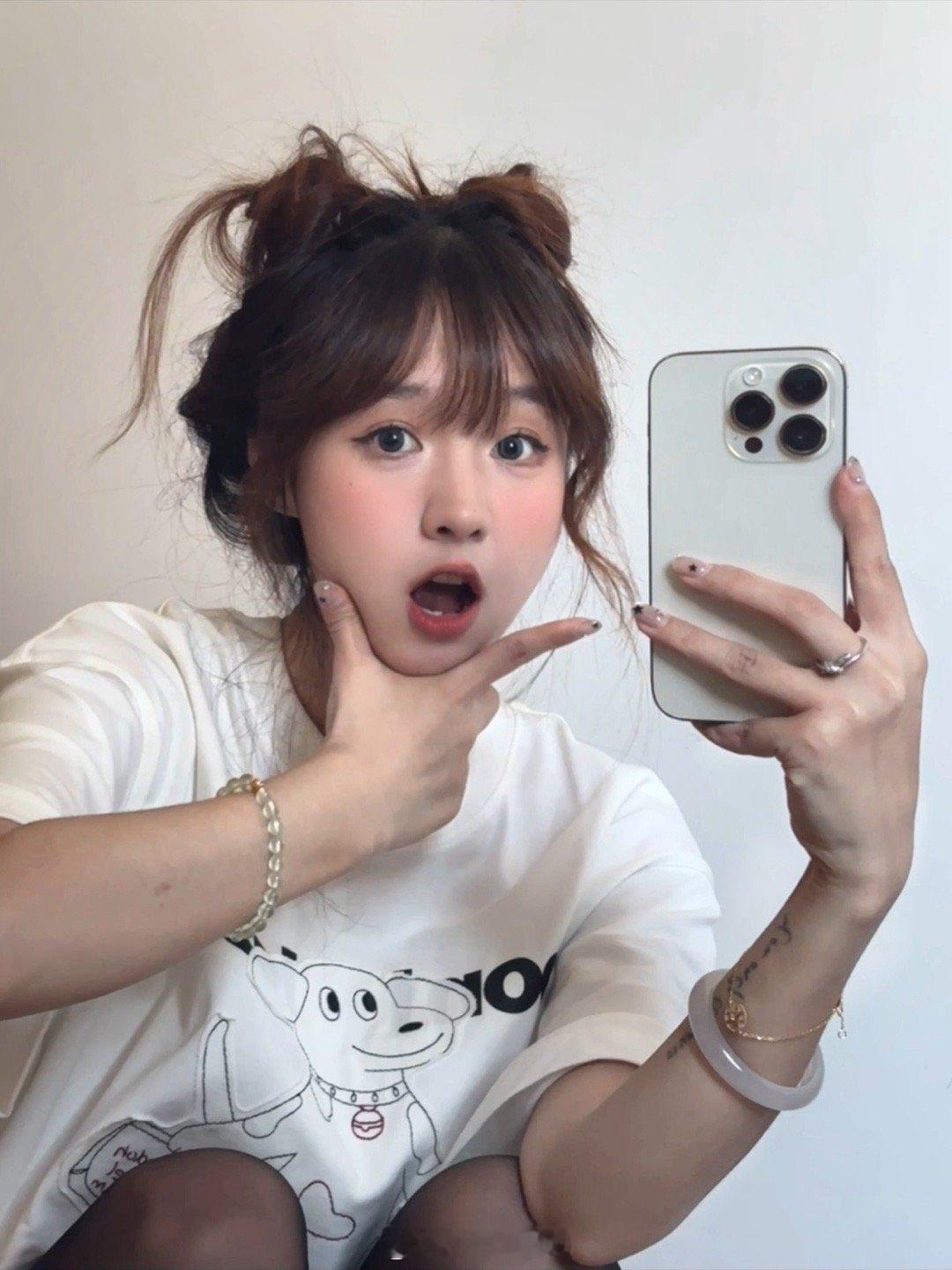 今天的妆可算是有点变化！miao ​​​