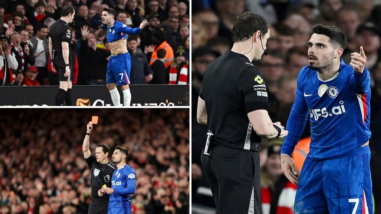 切尔西边锋内托在对阵阿森纳染红后辱骂比赛官员，被罚款7万镑+追加停赛一场。
内托