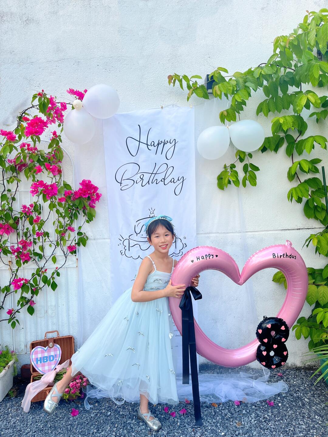 有个花园真好，在家就能拍户外生日照🎂