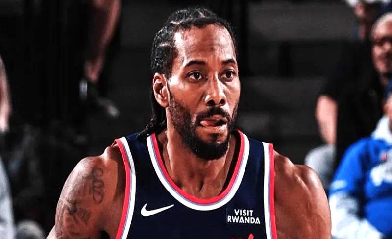 伦纳德最近疯了。
 

12场轰32.7分，抢断第一，正负值第一，球队10胜2负