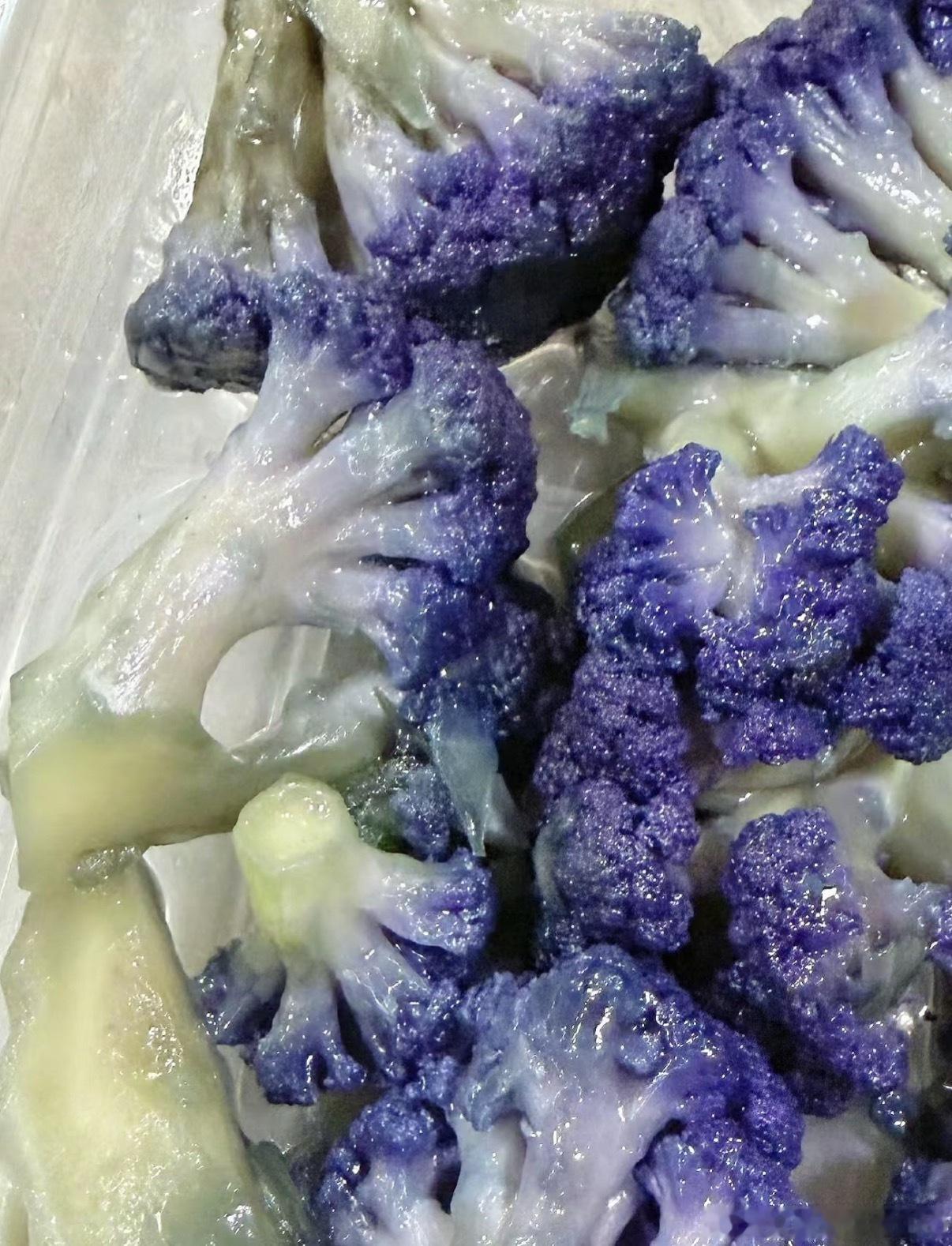 晓彤真的很自律啊，好好保持身材！期待姐姐在《红掌》的精彩表现！你吃过紫色西蓝花吗