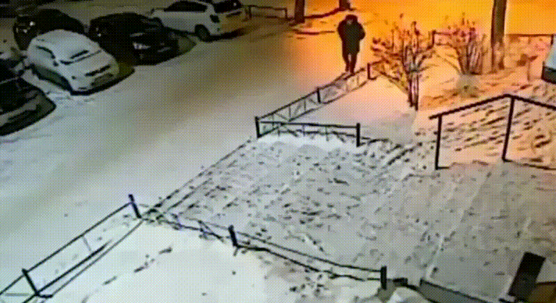 祸不单行