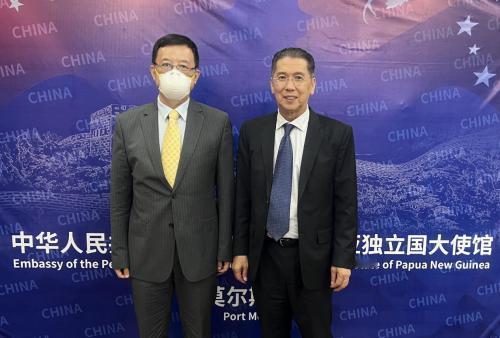 远赴巴布亚新几内亚打拼的福建华人，终于迎来属于自己的政坛荣光，闽籍乡贤谢西孟，凭